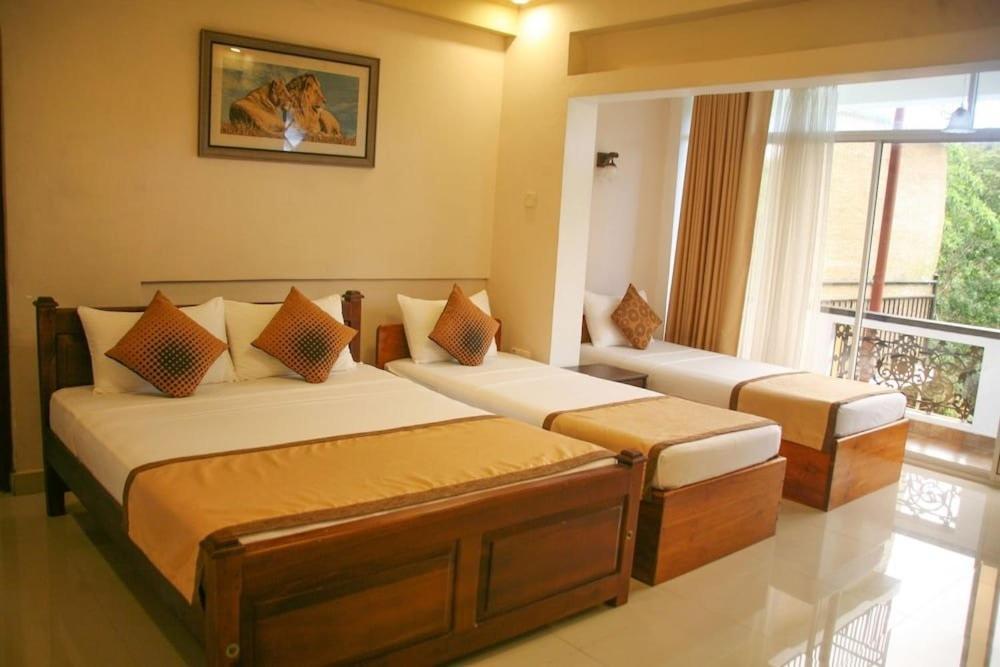 Oyo Kings Hotel Katunayaka Εξωτερικό φωτογραφία